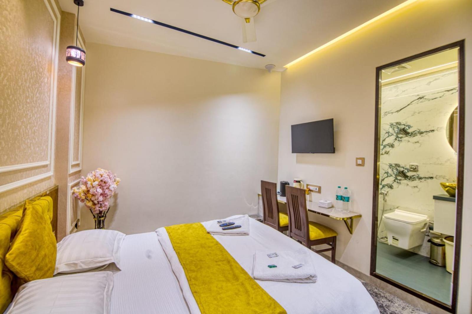 La Hotel Metro Near Bkc Bombay Eksteriør billede